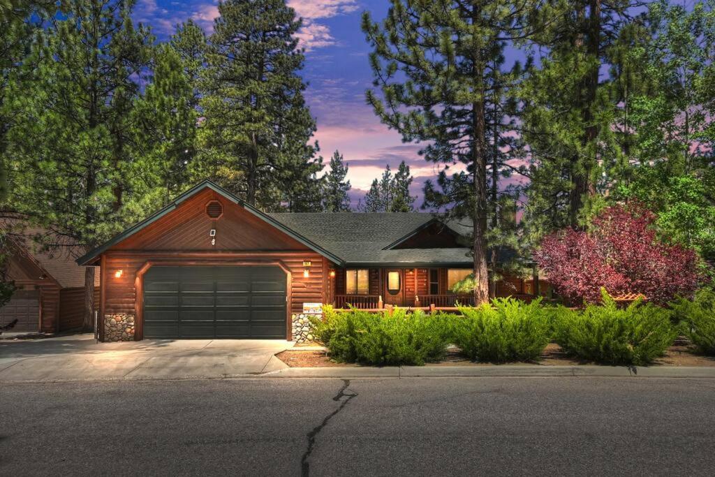 ビッグ・ベアー・レイク Teakwood - 3-Br Spa, Fire Pit, Quiet, Ac, Centrally Locatedヴィラ エクステリア 写真