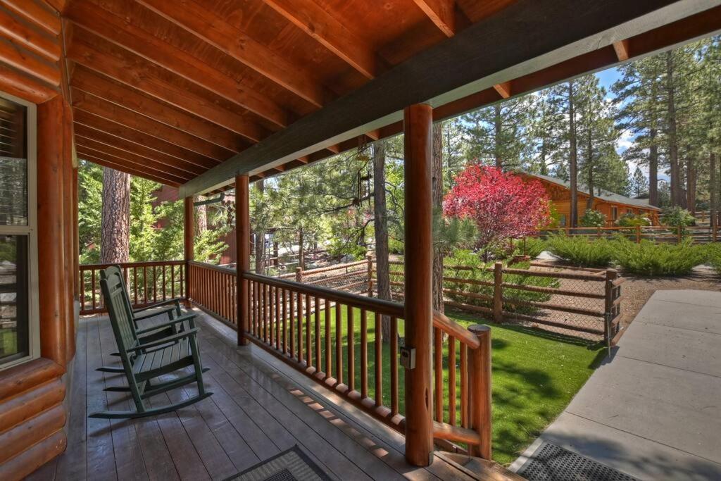 ビッグ・ベアー・レイク Teakwood - 3-Br Spa, Fire Pit, Quiet, Ac, Centrally Locatedヴィラ エクステリア 写真
