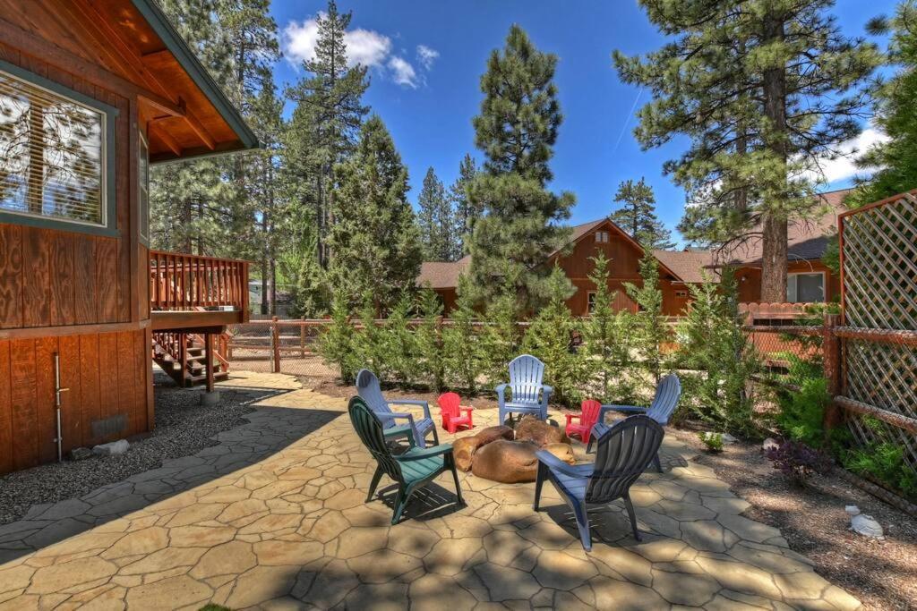 ビッグ・ベアー・レイク Teakwood - 3-Br Spa, Fire Pit, Quiet, Ac, Centrally Locatedヴィラ エクステリア 写真